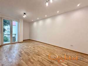 Prodajemo renoviran dvosoban stan, 45m2, Palata pravde
